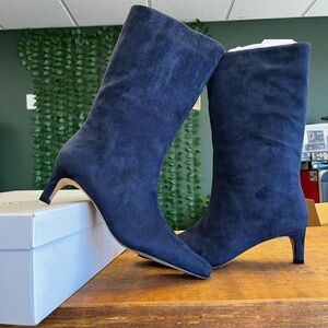 Elegant Navy Heeled Boots
